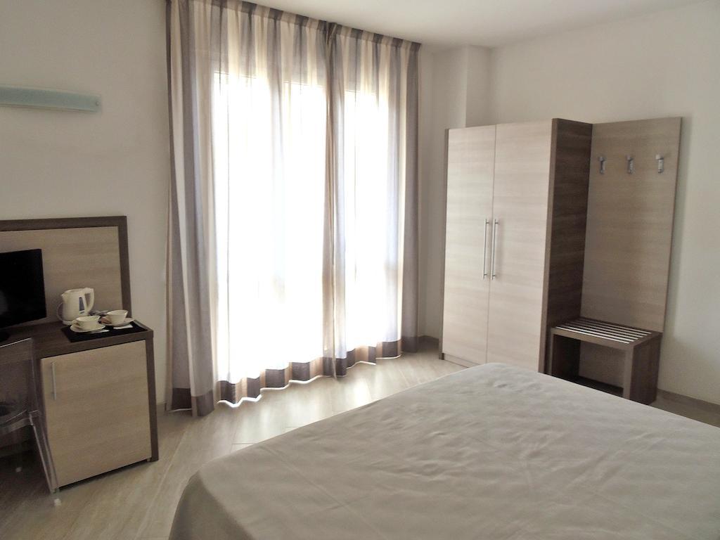 Hotel Lido Inn Lido di Camaiore Værelse billede