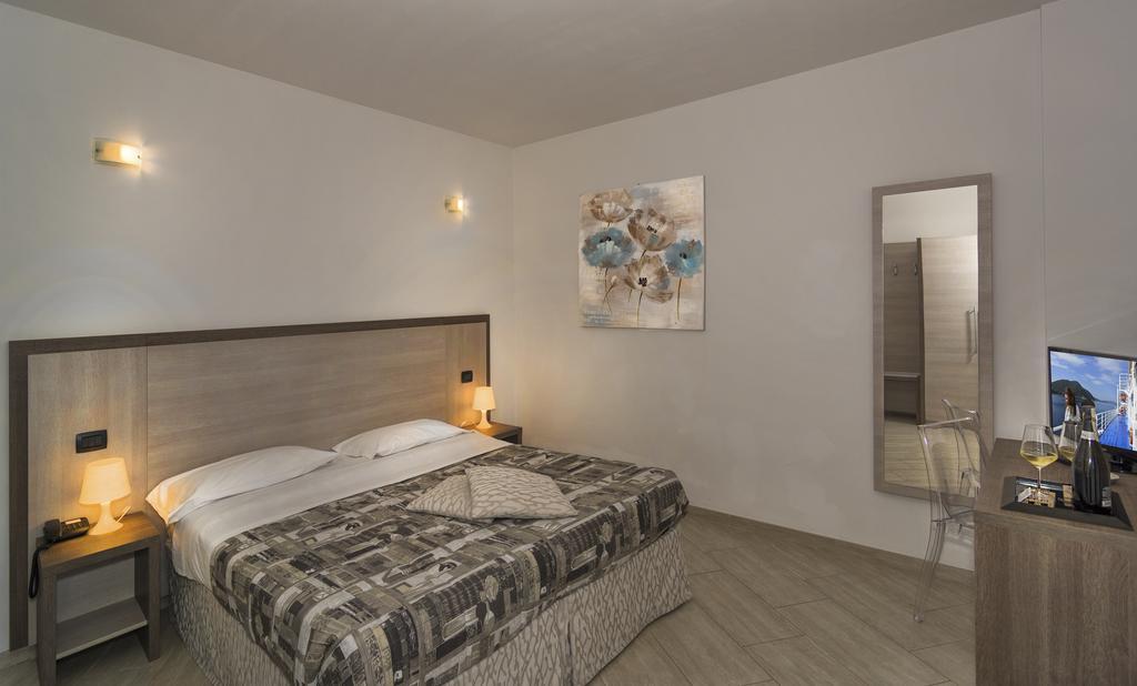 Hotel Lido Inn Lido di Camaiore Eksteriør billede