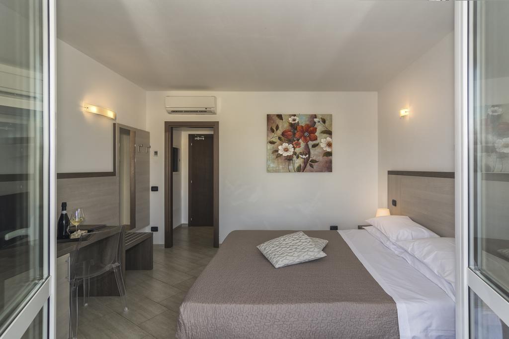 Hotel Lido Inn Lido di Camaiore Eksteriør billede