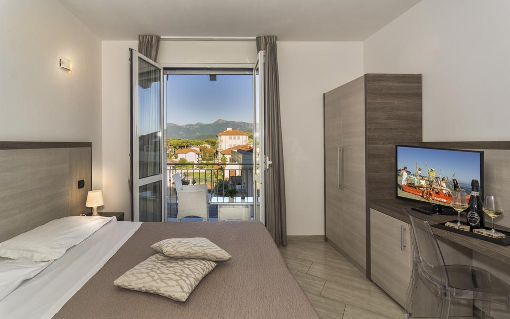 Hotel Lido Inn Lido di Camaiore Eksteriør billede